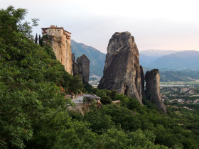 Cycling Meteora